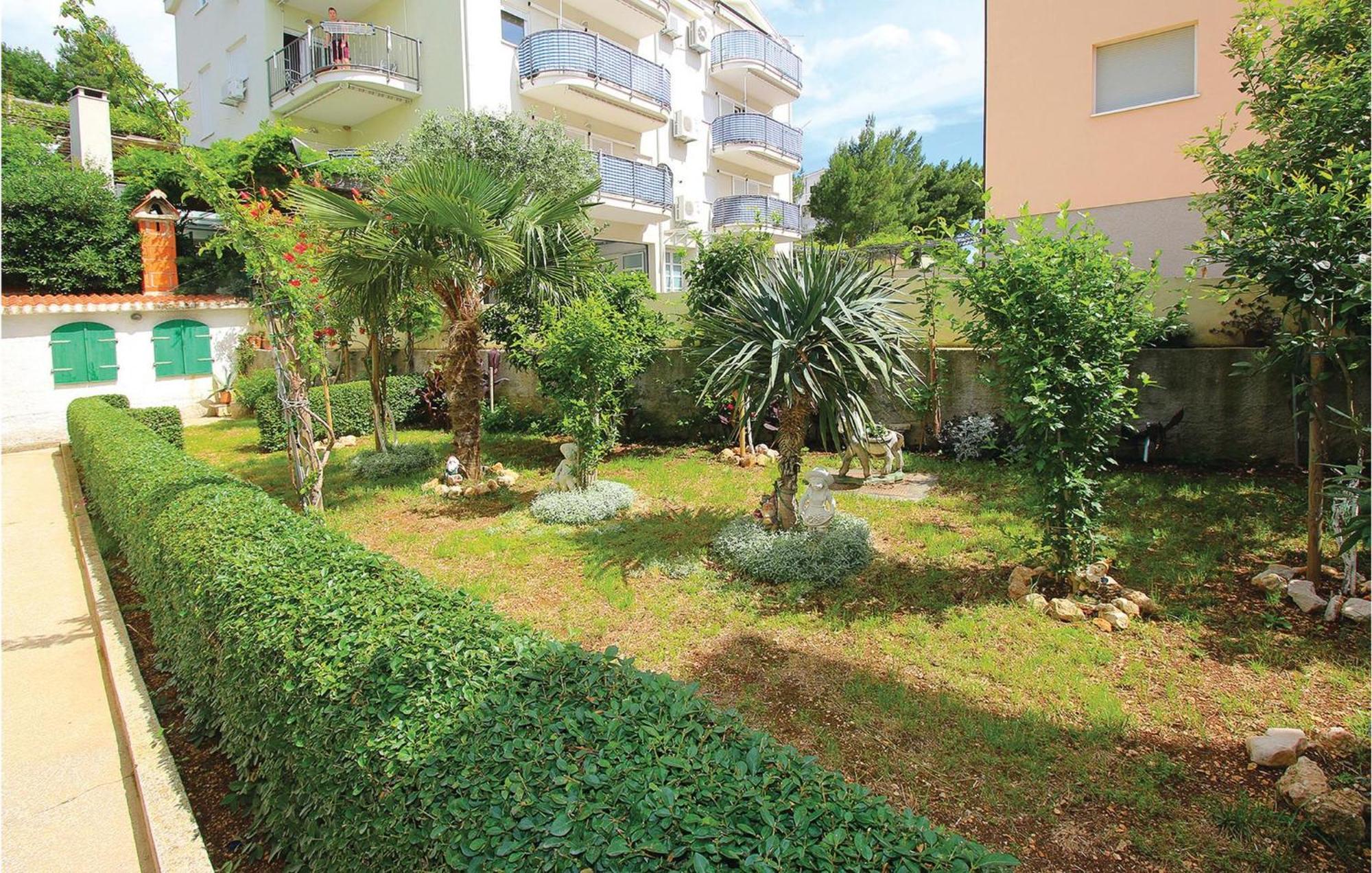 Beautiful Apartment In Omis With Wifi Exterior photo