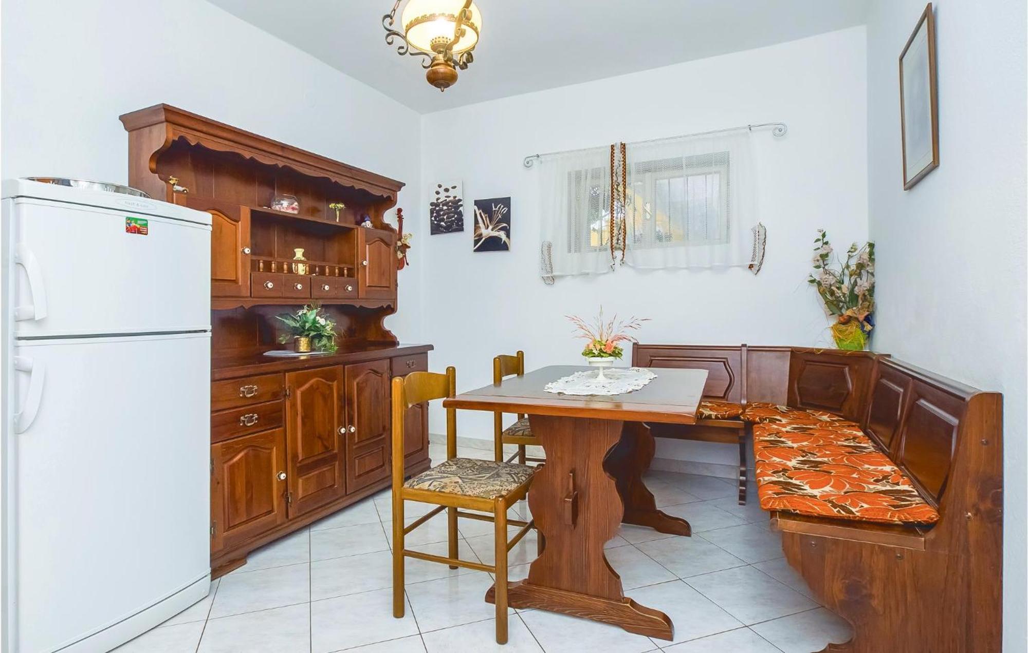 Beautiful Apartment In Omis With Wifi Exterior photo