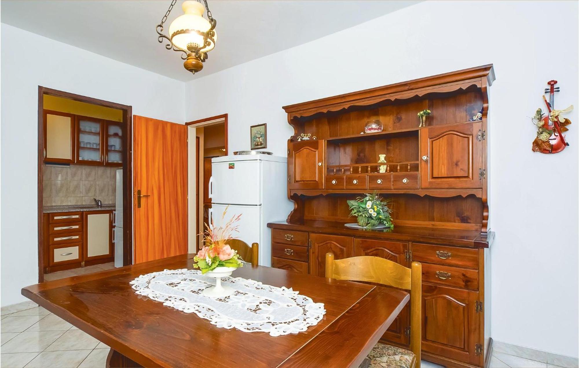 Beautiful Apartment In Omis With Wifi Exterior photo