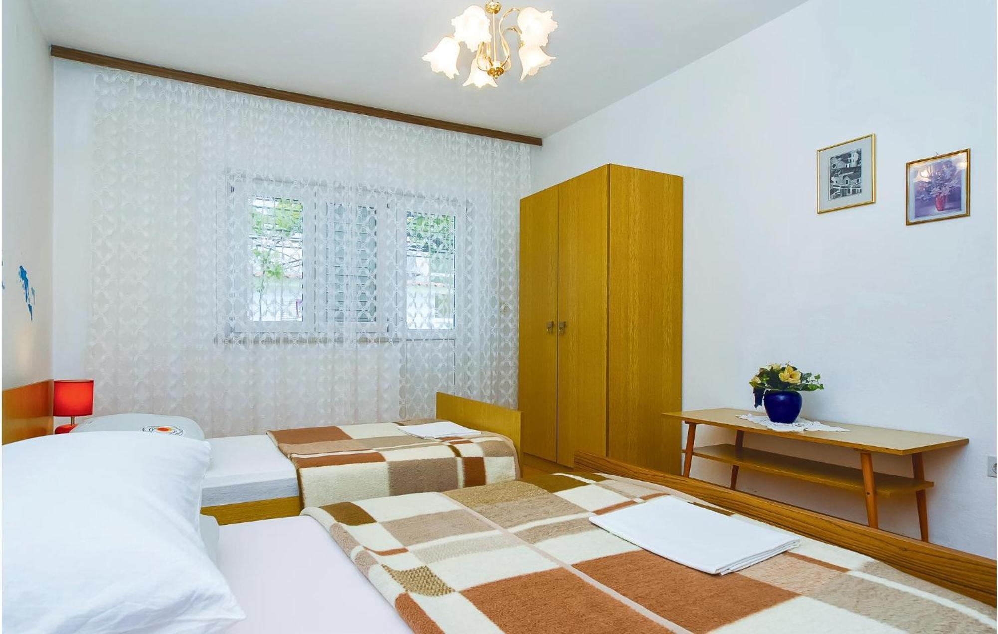 Beautiful Apartment In Omis With Wifi Exterior photo